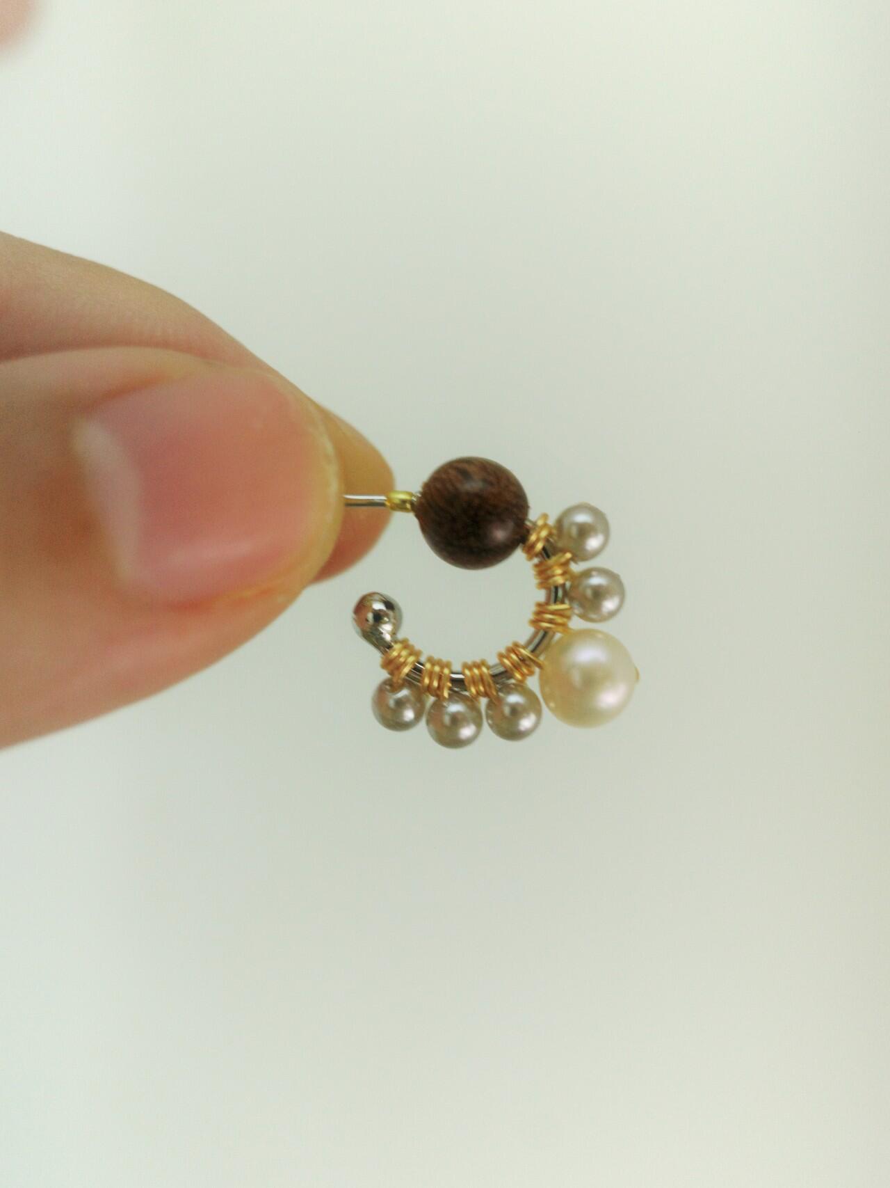 Chinoiserie Pearl Sandalwood Small Earrings