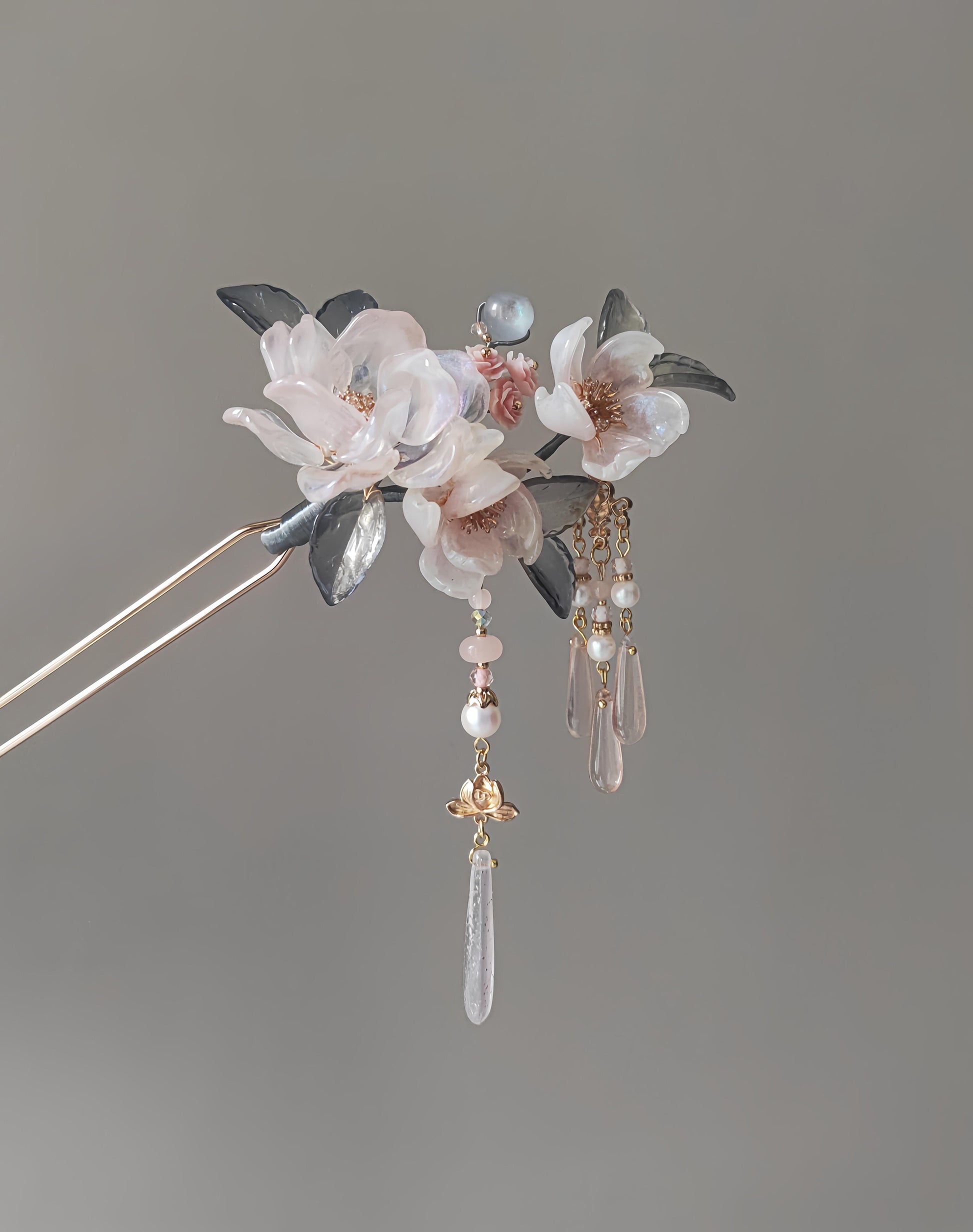 Chinoiserie Pink Floral Beaded Tassel Hairpin | Hairpin | Three Fleas