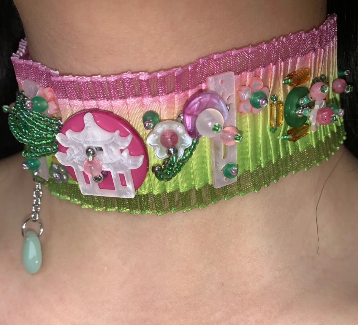 Chinoiserie Red Green Beaded Wide Choker