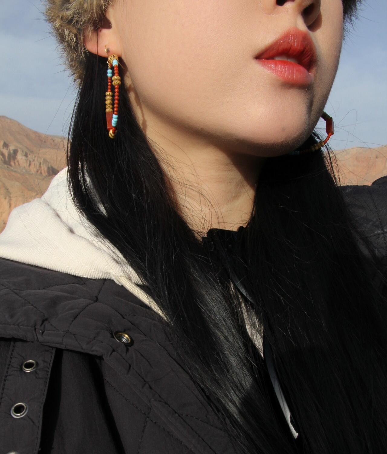 Chinoiserie South Red Agate Bodhi Seed Earrings