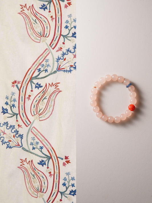 Chinoiserie  Vanilla South Red Agate Bracelet