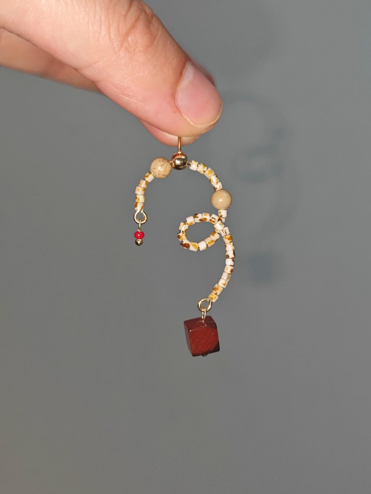 Chinoiserie Vine Natural Stone Earrings