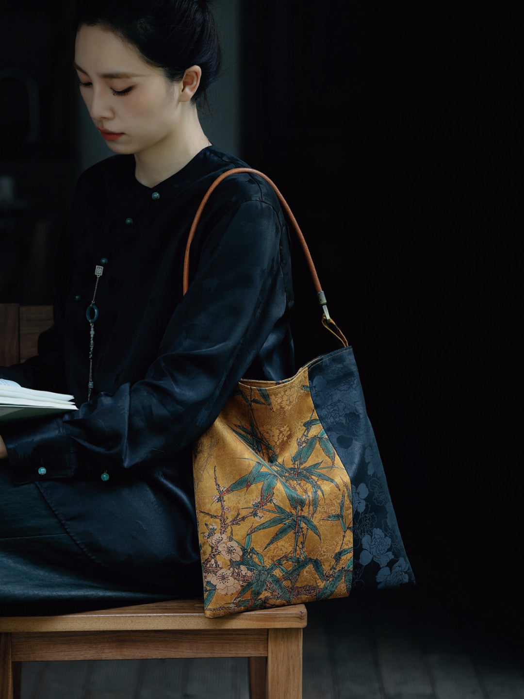 [Chinoiserie] Bamboo Blossom Silk Tote Bag