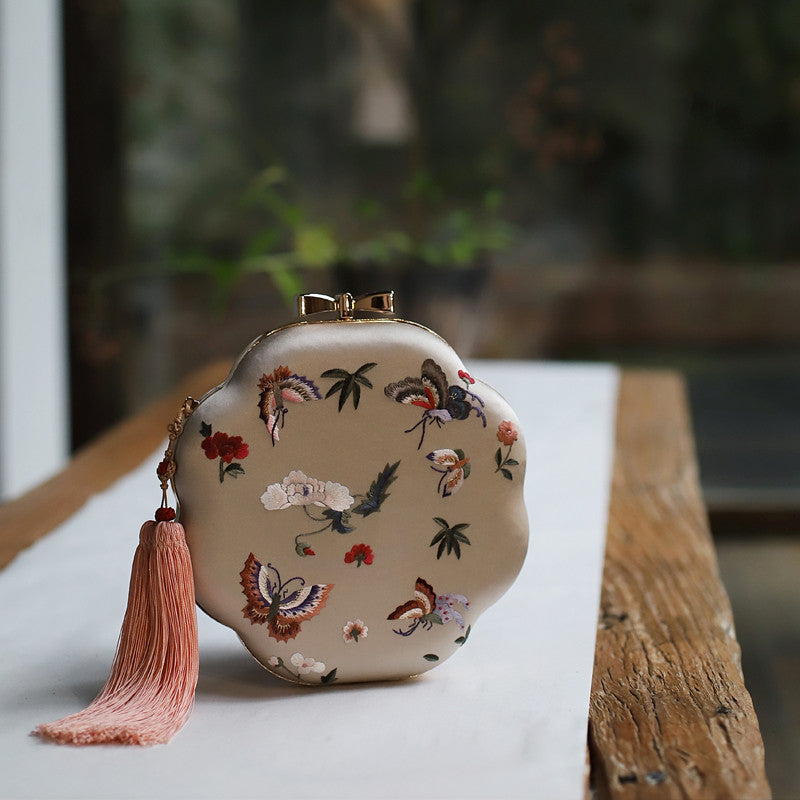 [Chinoiserie] Butterflies Embroidery Clutch Flower Bag