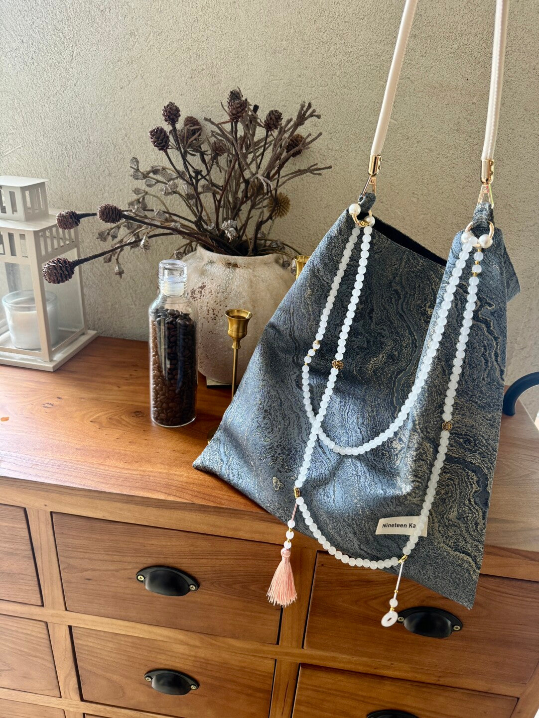 [Chinoiserie] Calm Blue Gilded Beaded Tassel Silk Bag | Bag | Three Fleas