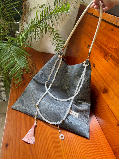 [Chinoiserie] Calm Blue Gilded Beaded Tassel Silk Bag | Bag | Three Fleas