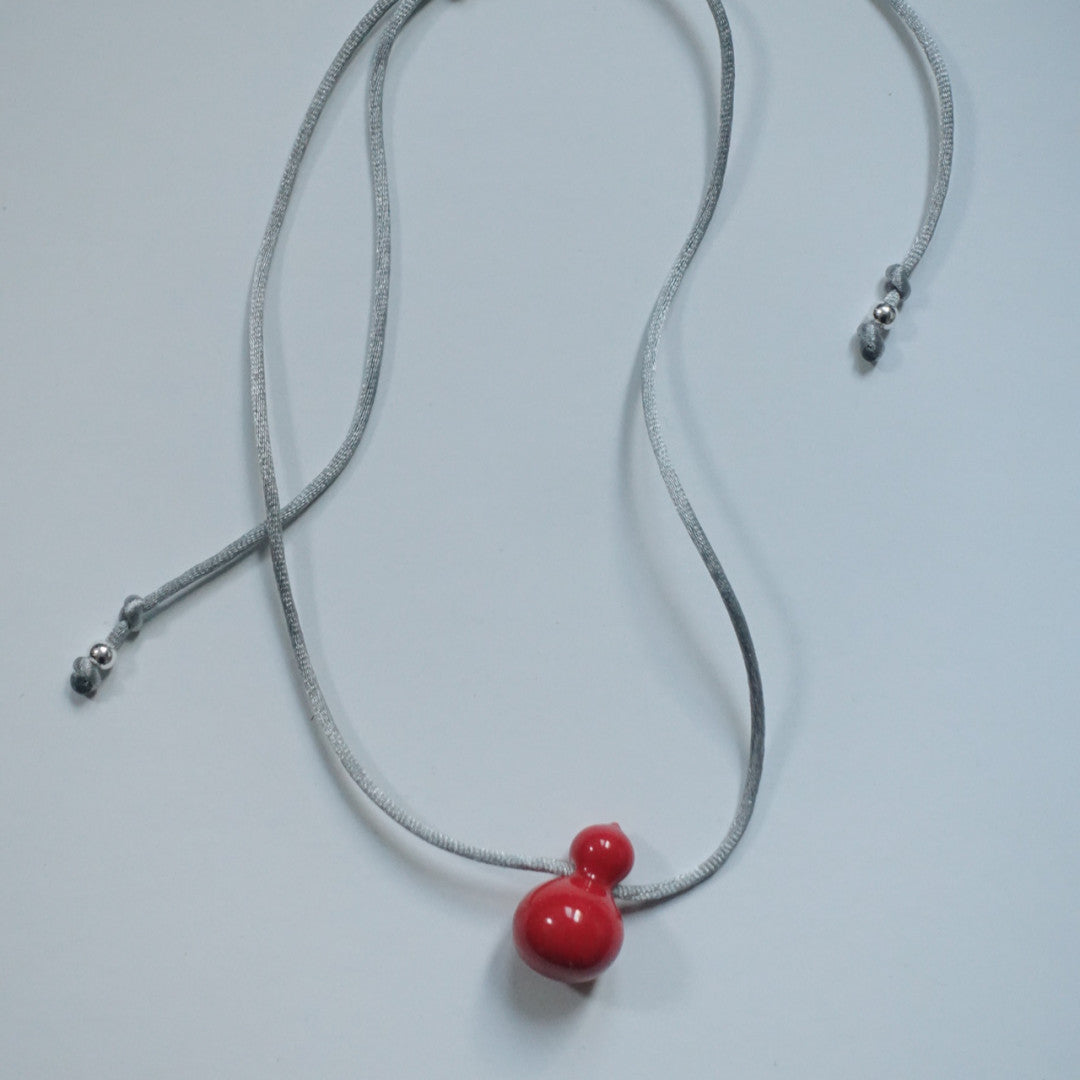 「Chinoiserie」Ceramic Hulu Necklace