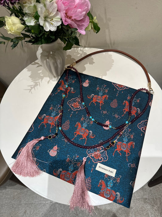 [Chinoiserie]Classic Blue Pony Tassel Silk Bag