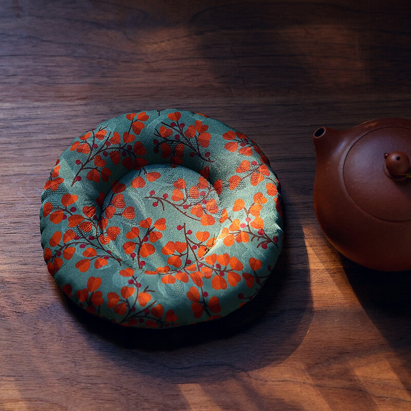 [Chinoiserie] Donut-Shaped Silk Teacup Coaster