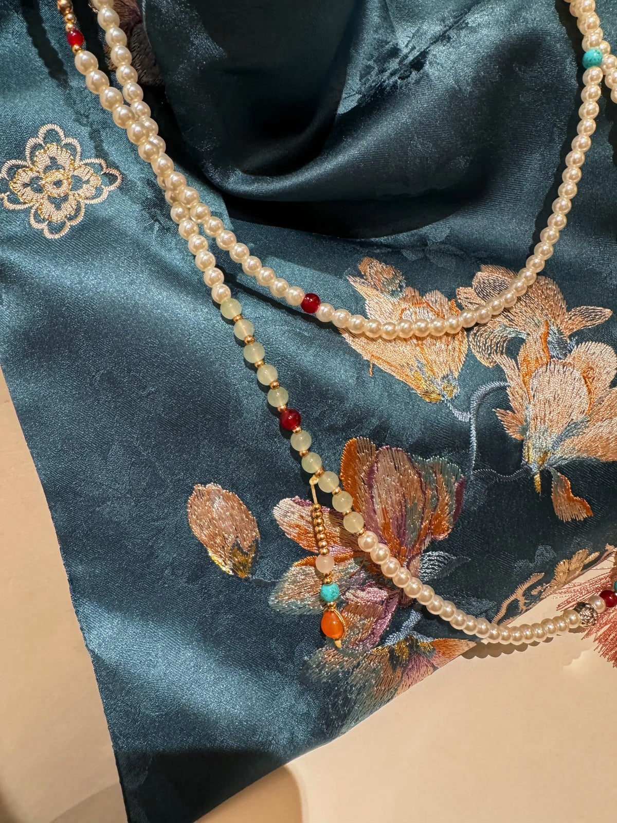 [Chinoiserie] Elegant Orchid  Beaded Tassel Silk Bag | Bag | Three Fleas