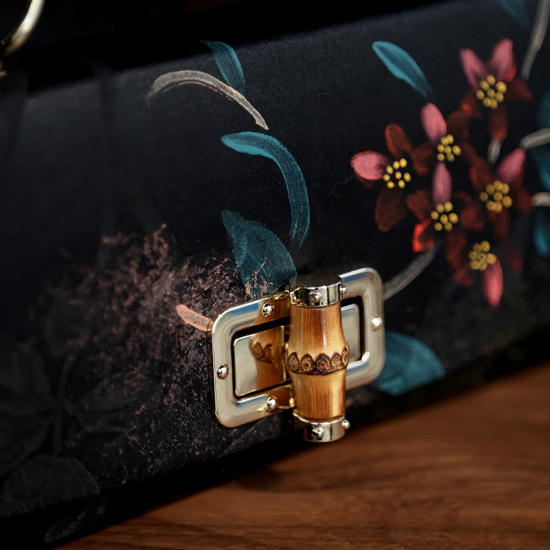 [Chinoiserie] Flower Bamboo Handle Silk Clutch Bag