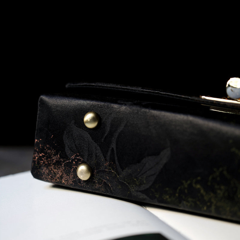 [Chinoiserie] Flower Bamboo Handle Silk Clutch Bag