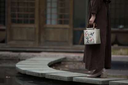 [Chinoiserie] Flower Bird Embroidery Handbag