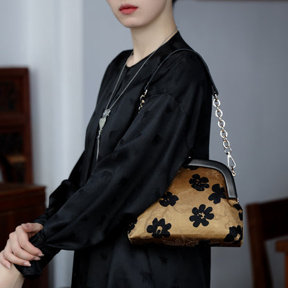 [Chinoiserie] Flower Golden Frame Clutch Bag