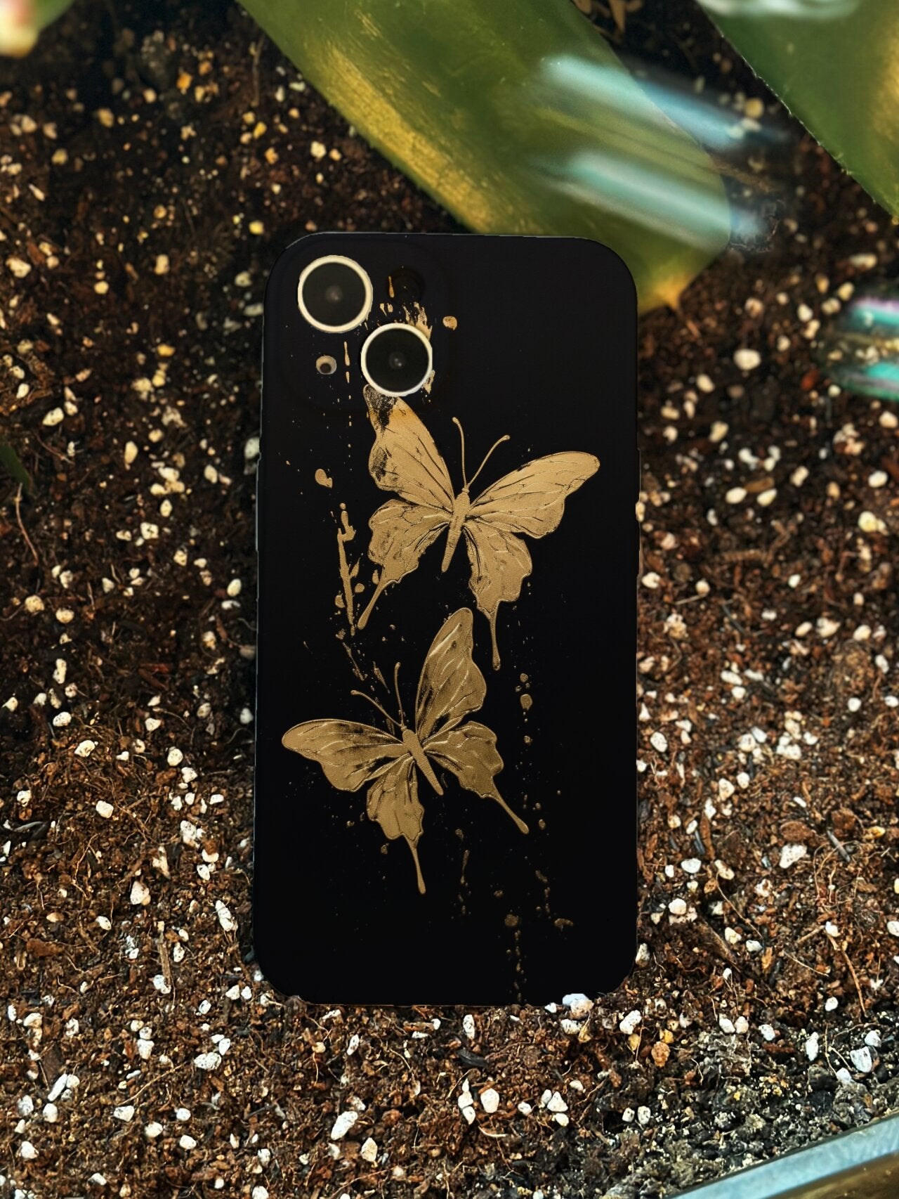 「Chinoiserie」Flying Golden Butterfly Printed Phone Case