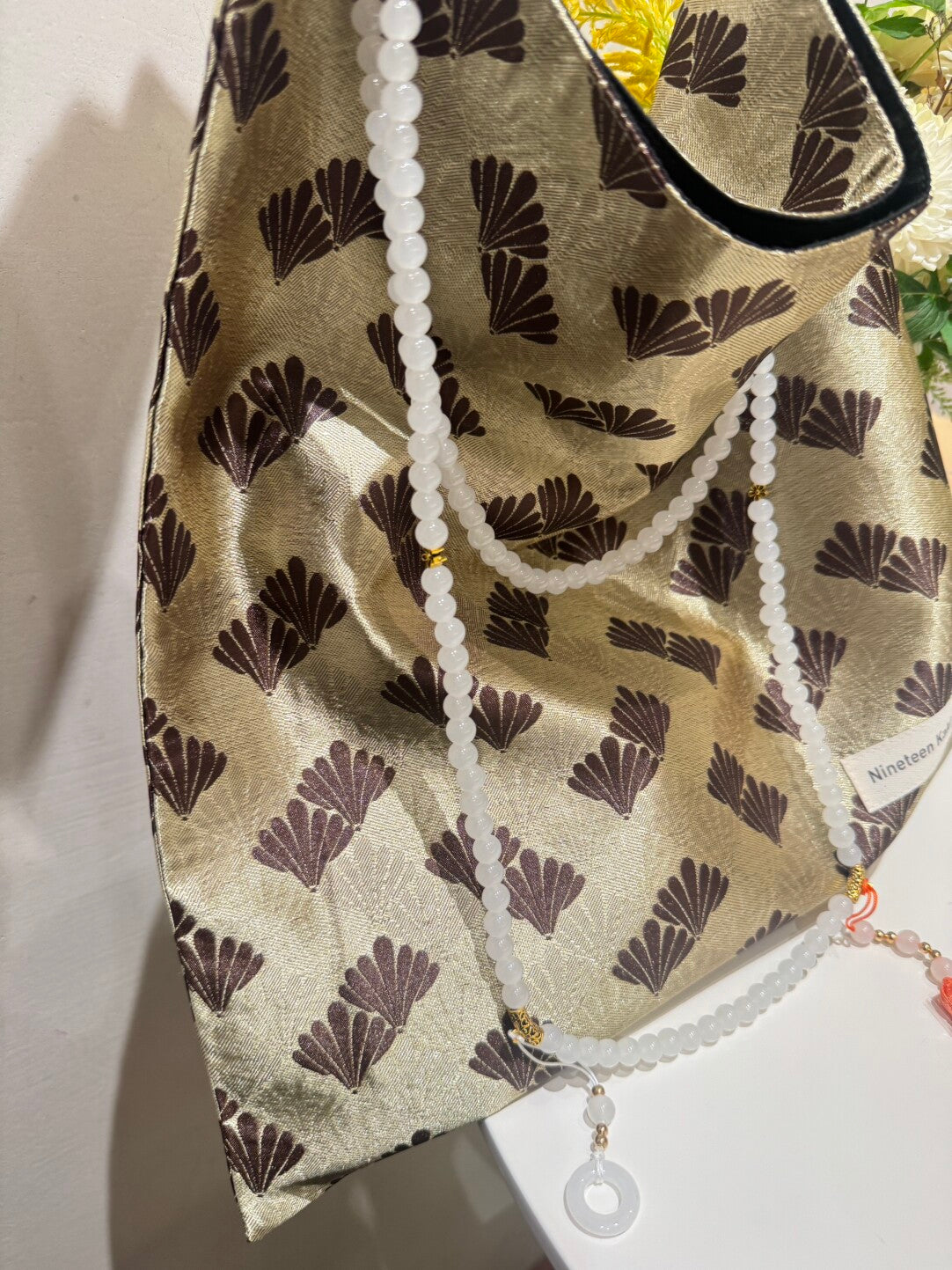 [Chinoiserie] Gold Pine Leaf Beaded Tassel Silk Bag | Bag | Three Fleas