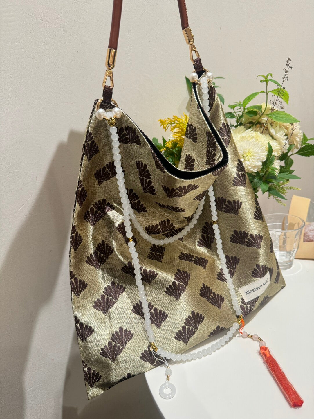 [Chinoiserie] Gold Pine Leaf Beaded Tassel Silk Bag | Bag | Three Fleas