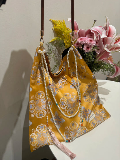 [Chinoiserie] Golden Gardenia Auspicious Beaded Tassel Silk Bag | Bag | Three Fleas