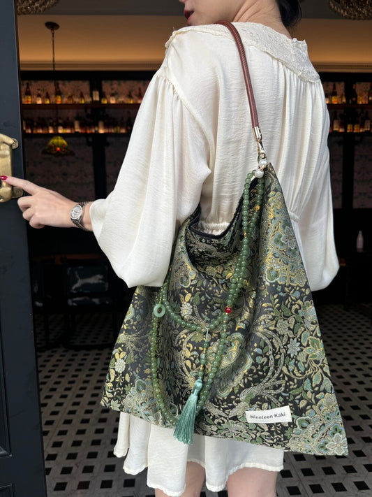 [Chinoiserie] Golden Green Beaded Tassel Silk Bag | Bag | Three Fleas