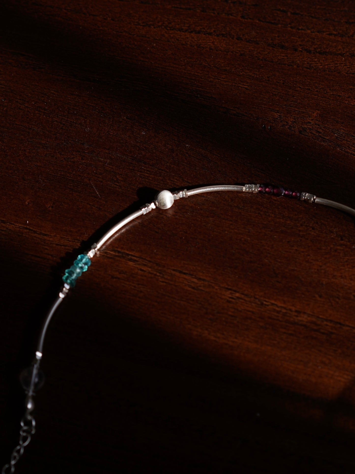 「Chinoiserie」Ice and Fire Silver Beaded Bracelet