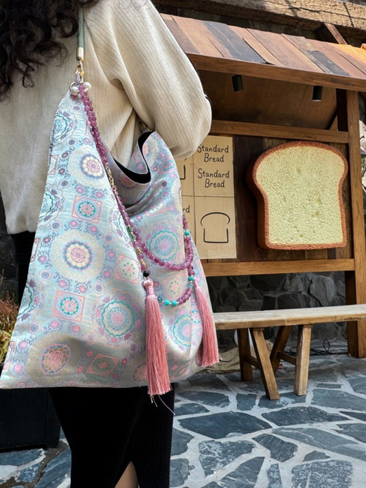 [Chinoiserie] Luxury Classic Pattern Jade Beaded Tassel Silk Bag