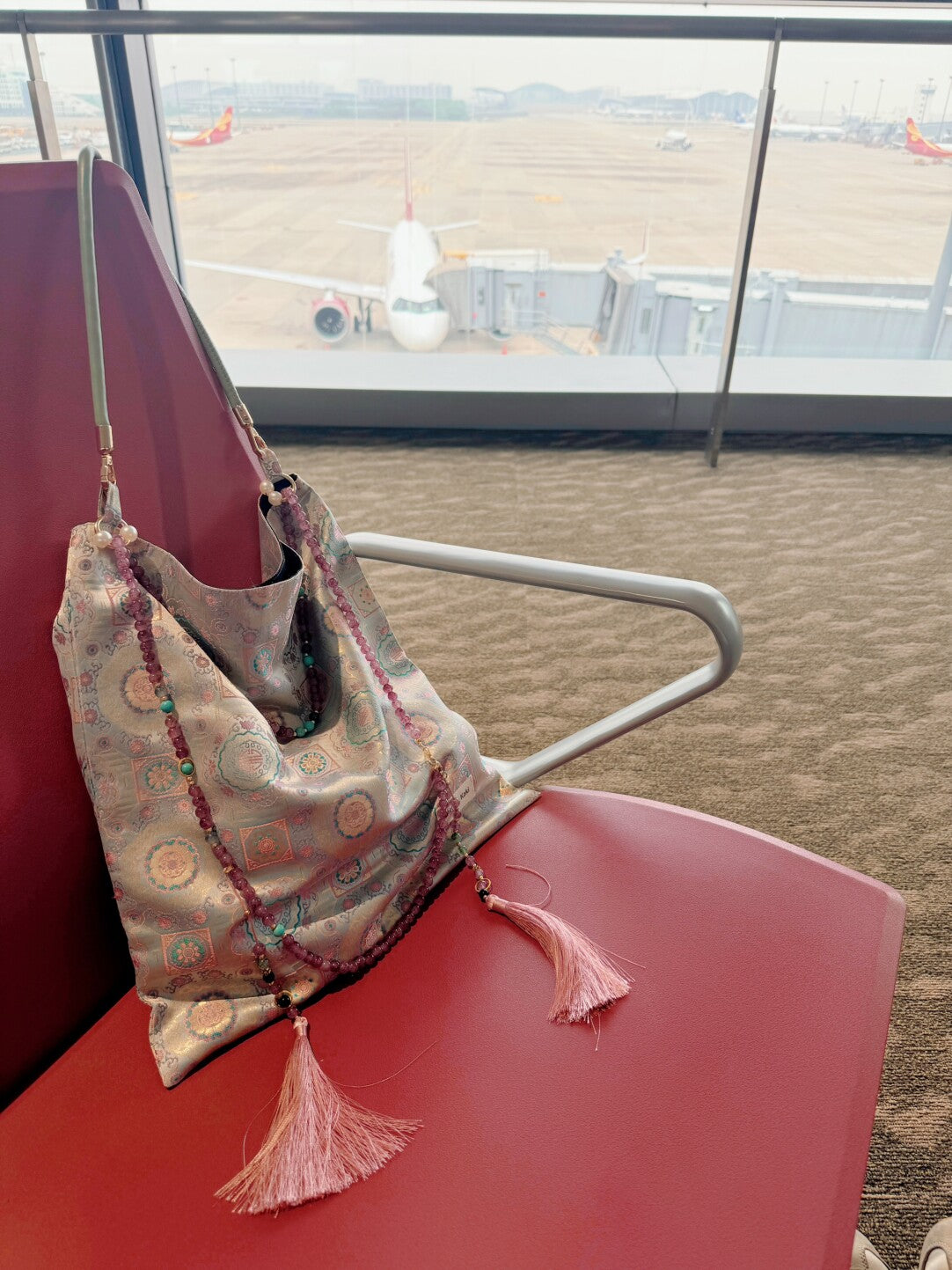 [Chinoiserie] Luxury Classic Pattern Jade Beaded Tassel Silk Bag