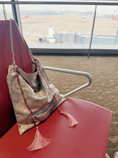 [Chinoiserie] Luxury Classic Pattern Jade Beaded Tassel Silk Bag