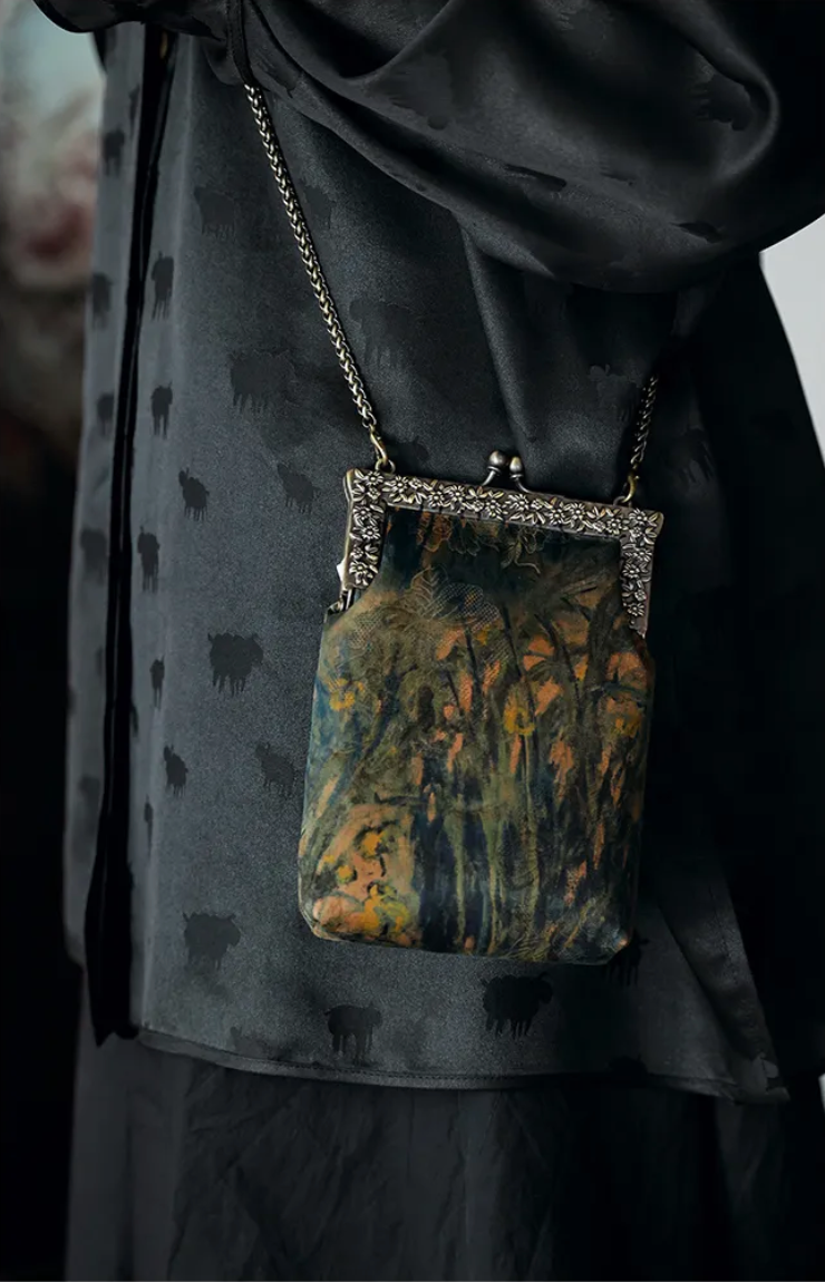 [Chinoiserie] Luxury Flower Silk Frame Clutch Bag