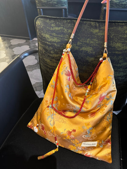 [Chinoiserie] Luxury Goldfish Red Beaded Tassel Silk Bag