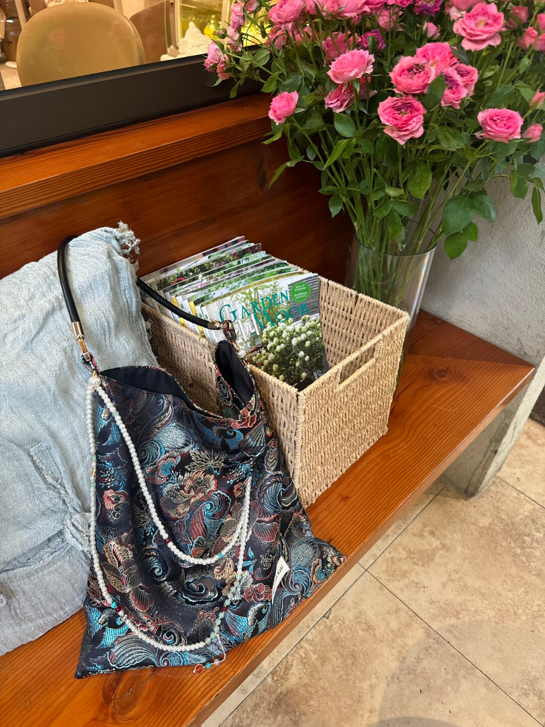 [Chinoiserie] Luxury Phoenix Tail Pearl Beaded Tassel Silk Bag