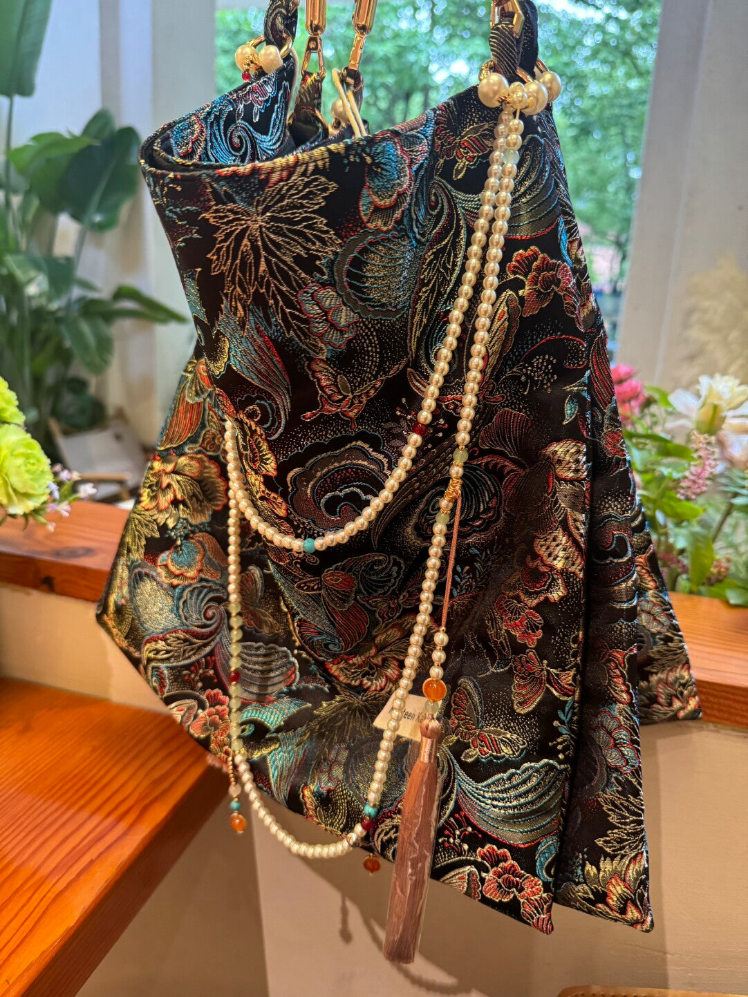 [Chinoiserie] Luxury Phoenix Tail Pearl Beaded Tassel Silk Bag