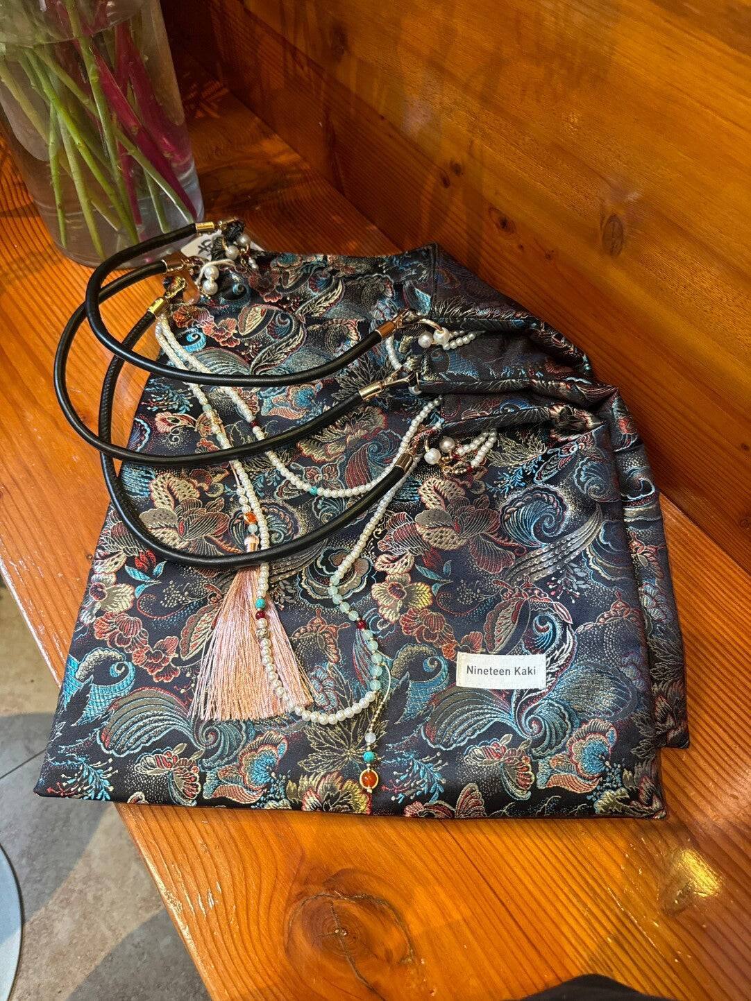 [Chinoiserie] Luxury Phoenix Tail Pearl Beaded Tassel Silk Bag