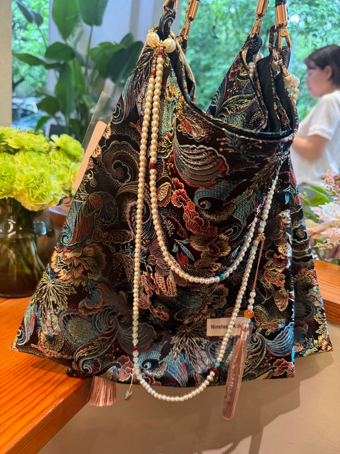 [Chinoiserie] Luxury Phoenix Tail Pearl Beaded Tassel Silk Bag