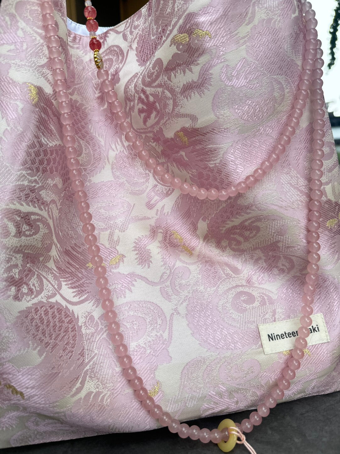 [Chinoiserie] Luxury Pink Dragon Pattern Beads Tassel Silk Bag