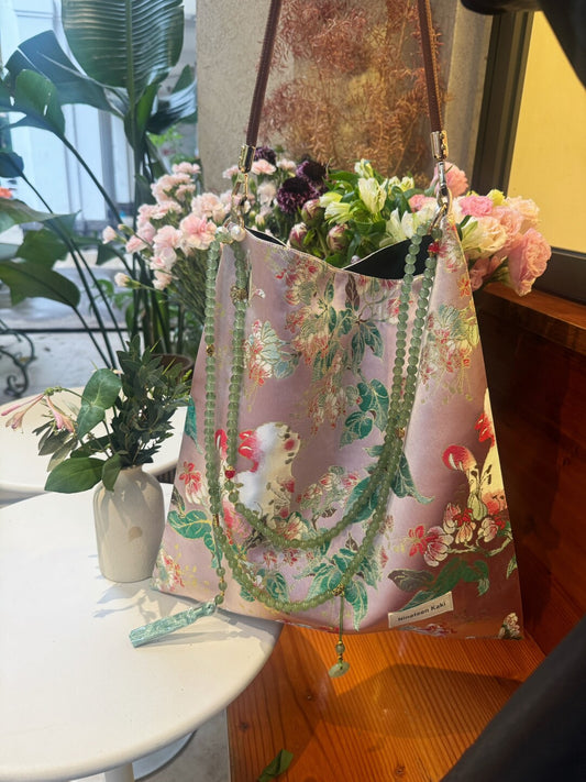 [Chinoiserie] Luxury Pink Lucky Cat Beaded Tassel Silk Bag