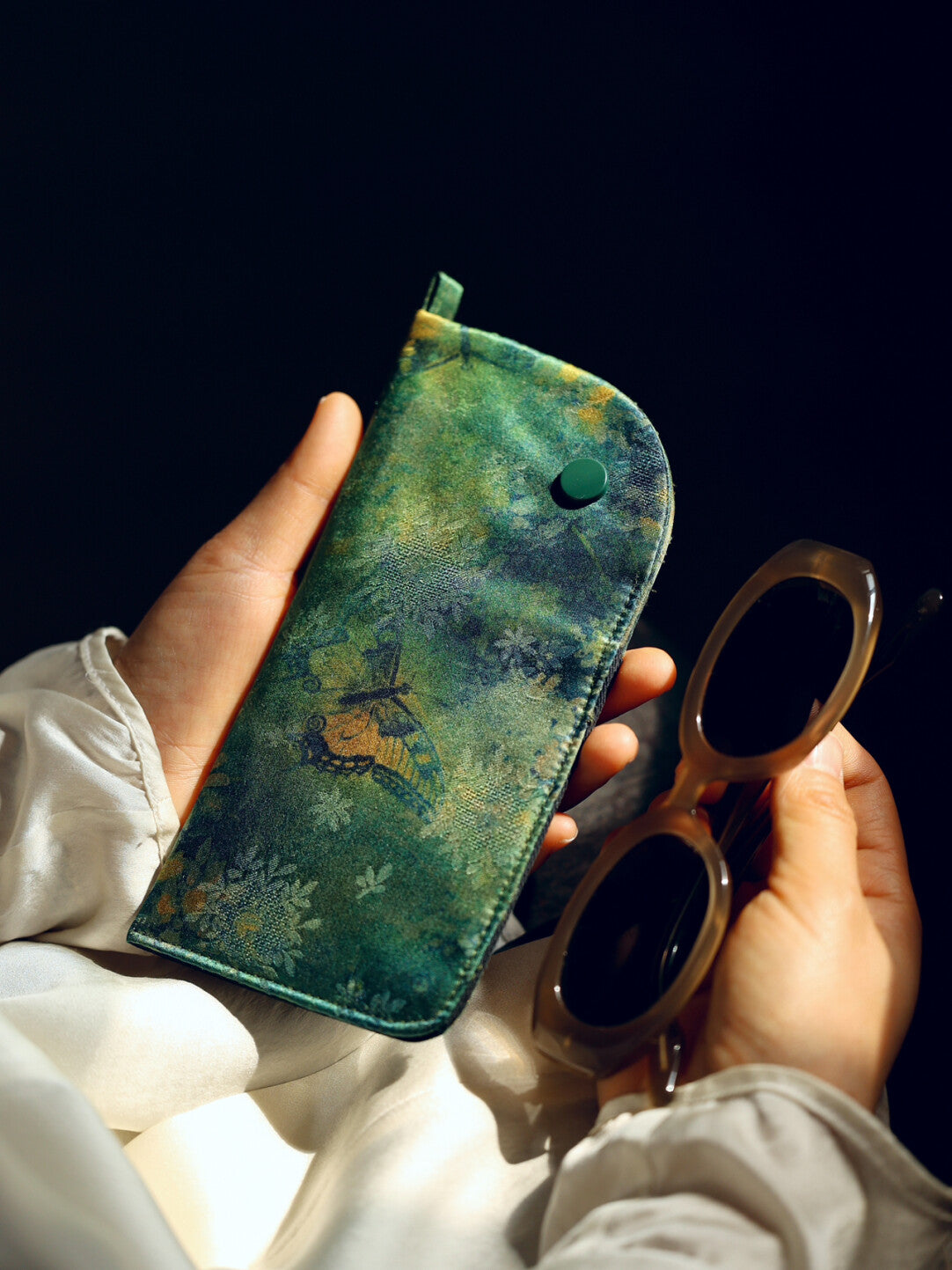 [Chinoiserie] Luxury Silk Sunglasses Bag