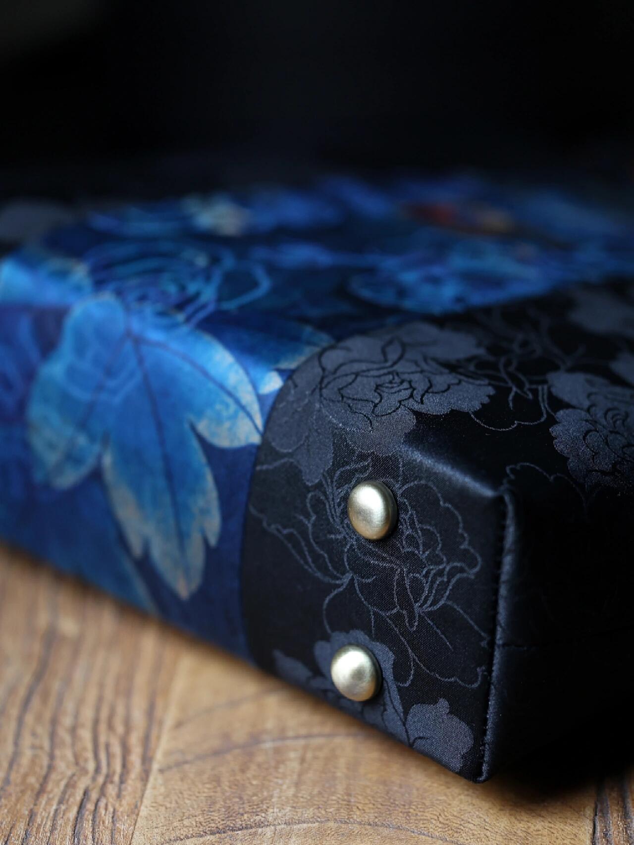 [Chinoiserie] Luxury Silk Wooden Handle Tote Bag