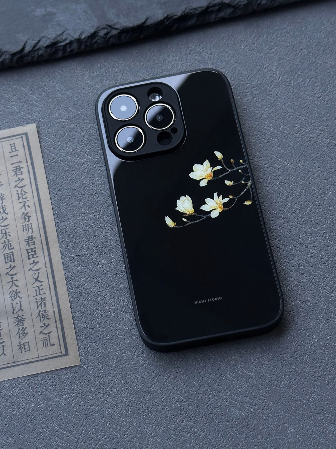 「Chinoiserie」Magnolias Printed Phone Case