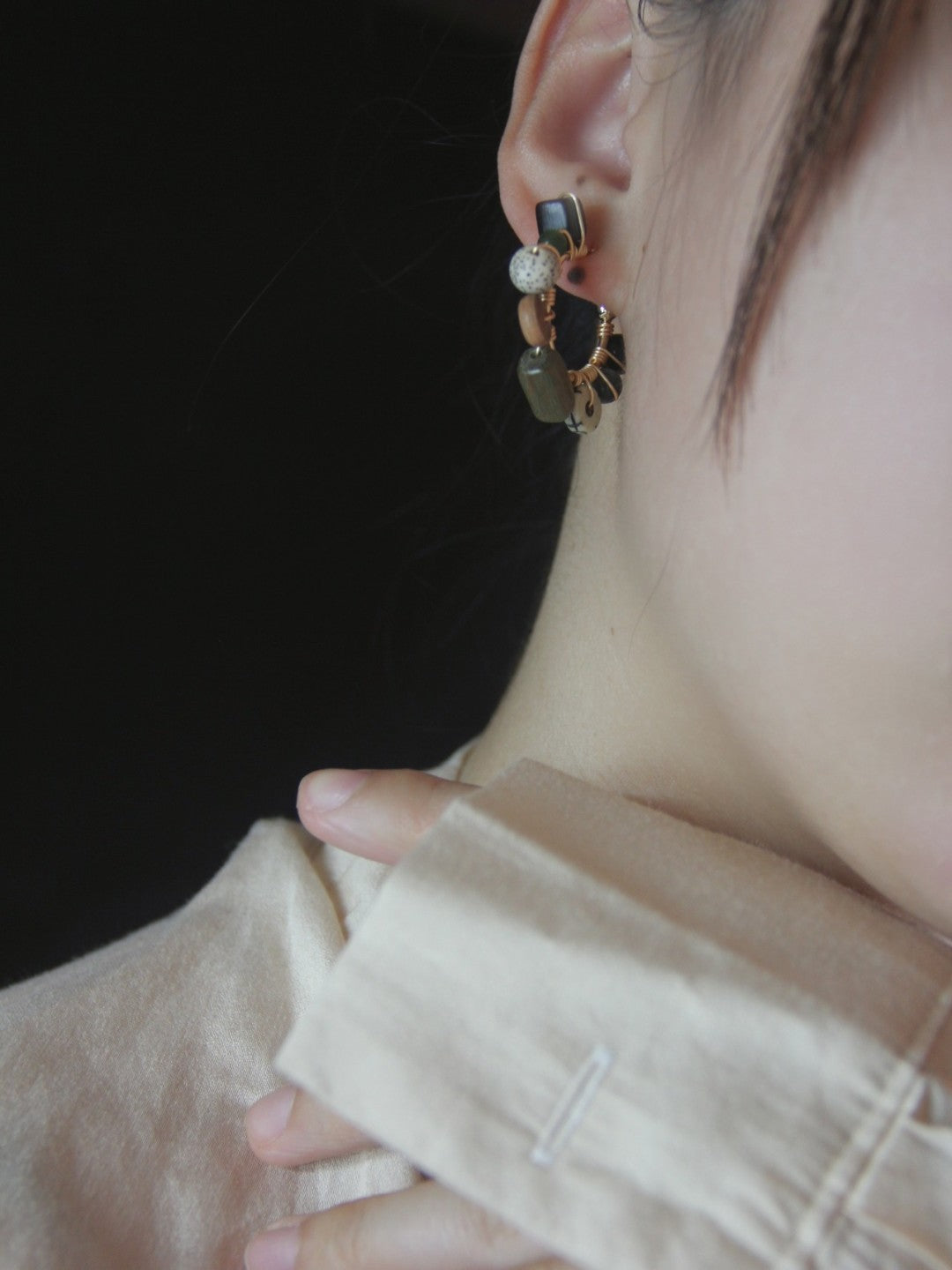 「Chinoiserie」Natural Bodhi Seeds Hoop Earrings
