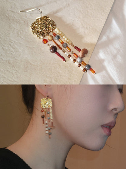 「Chinoiserie」Natural Sandalwood Asymmetric Silver Earrings