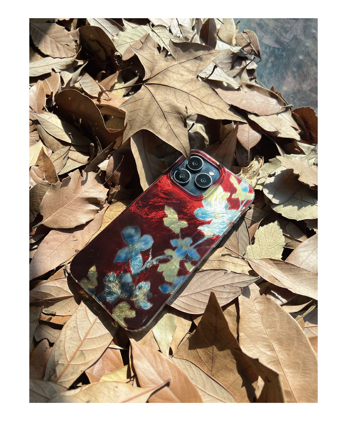 「Chinoiserie」Palace Flowers Printed Red Phone Case