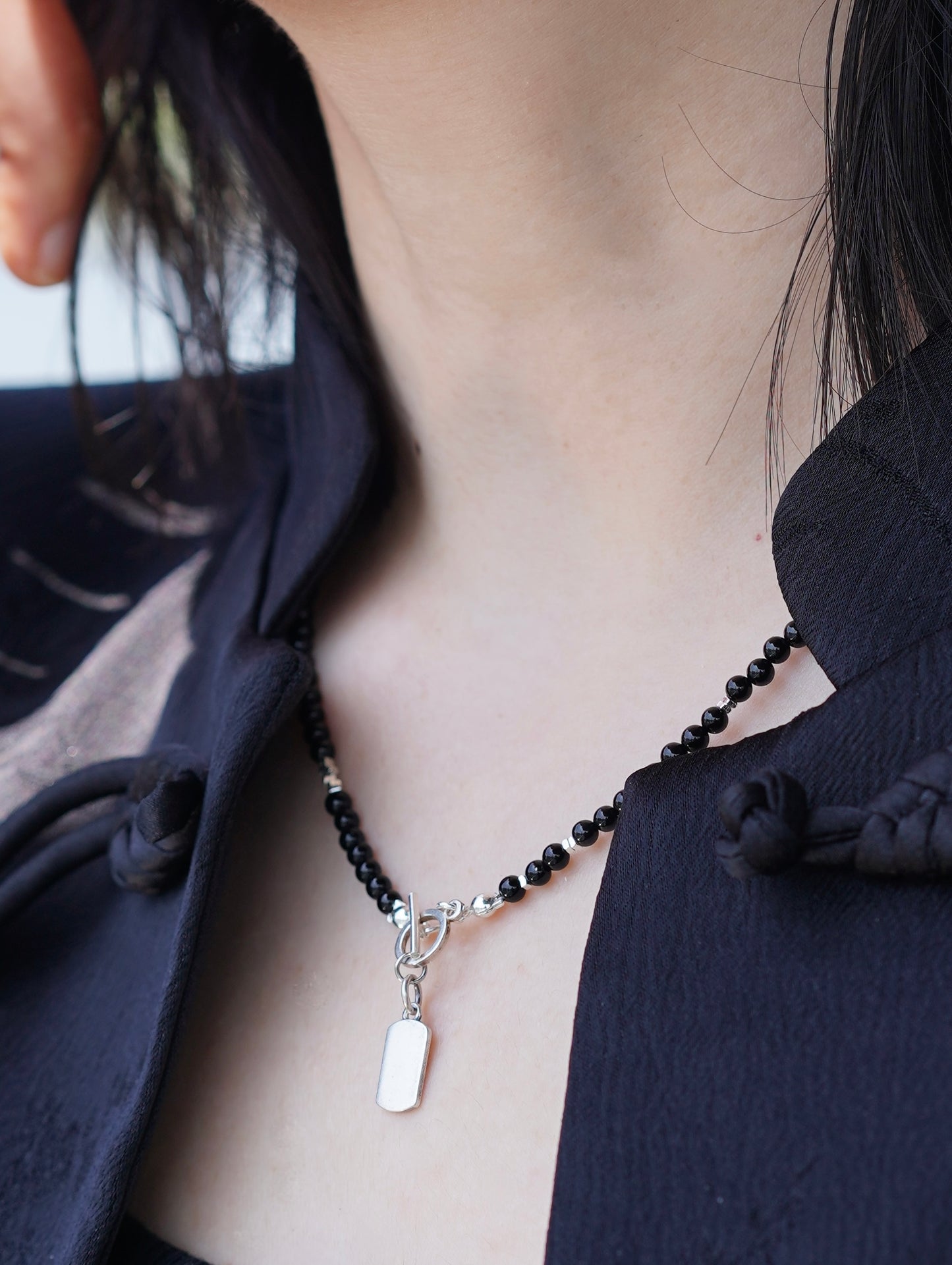 「Chinoiserie」Peace Talisman Silver Black Agate Beaded Bracelet