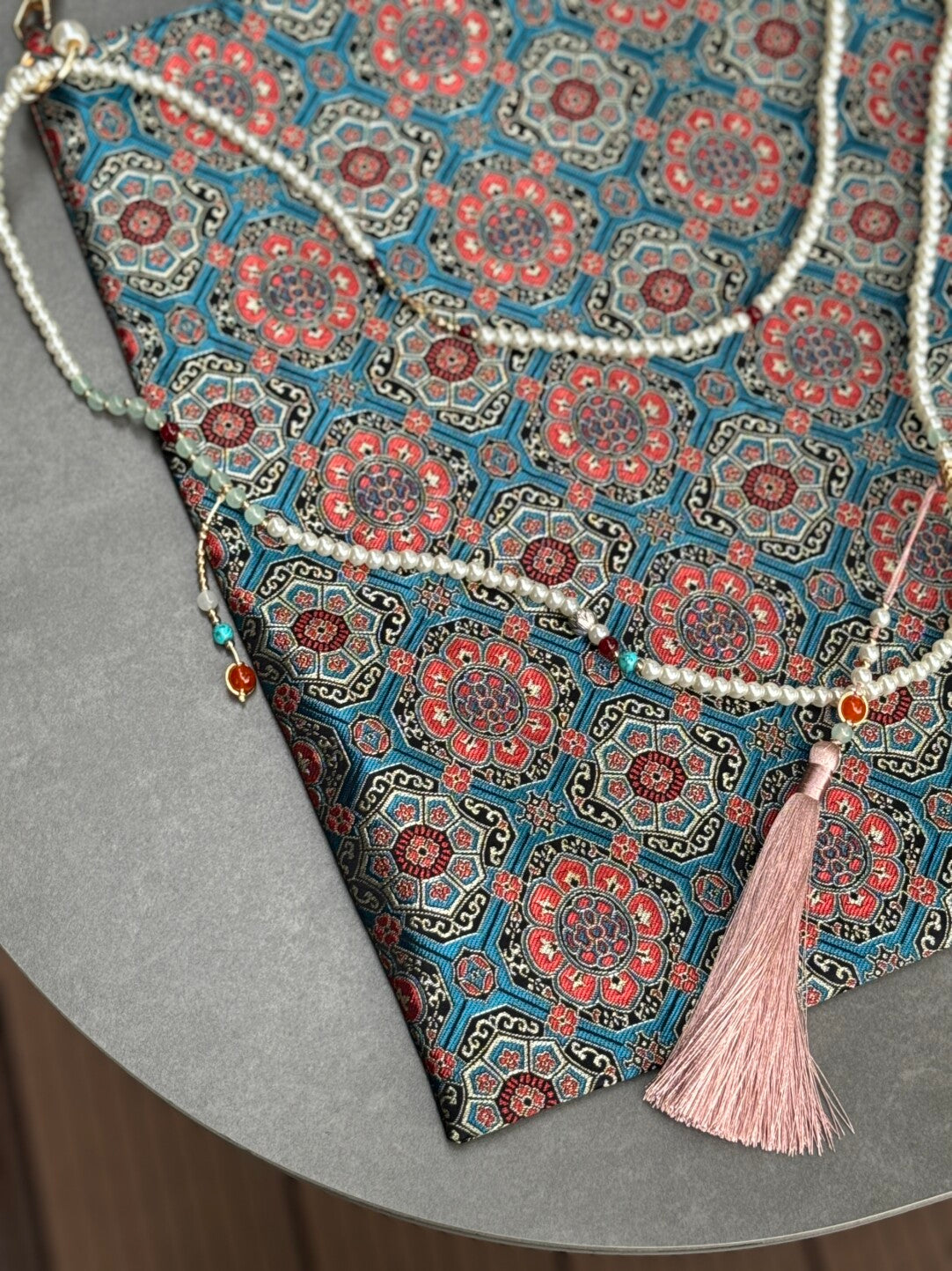 [Chinoiserie] Prosperity Pattern Beaded Tassel Silk Bag