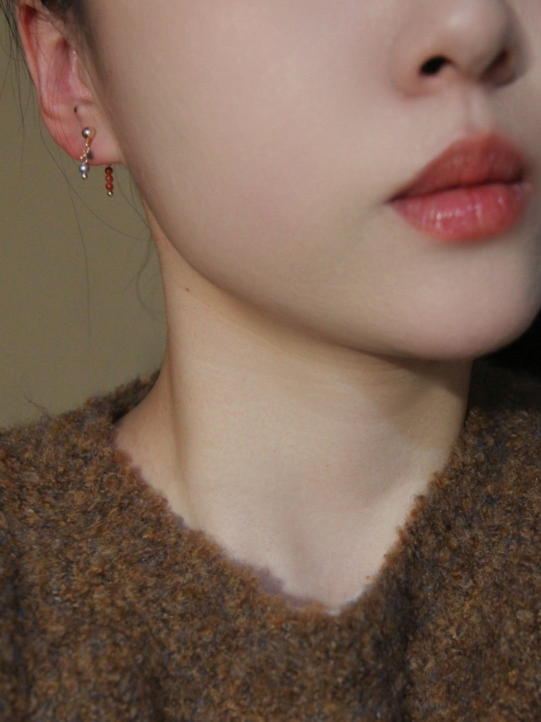 「Chinoiserie」Red Agate Mini Beaded Earrings