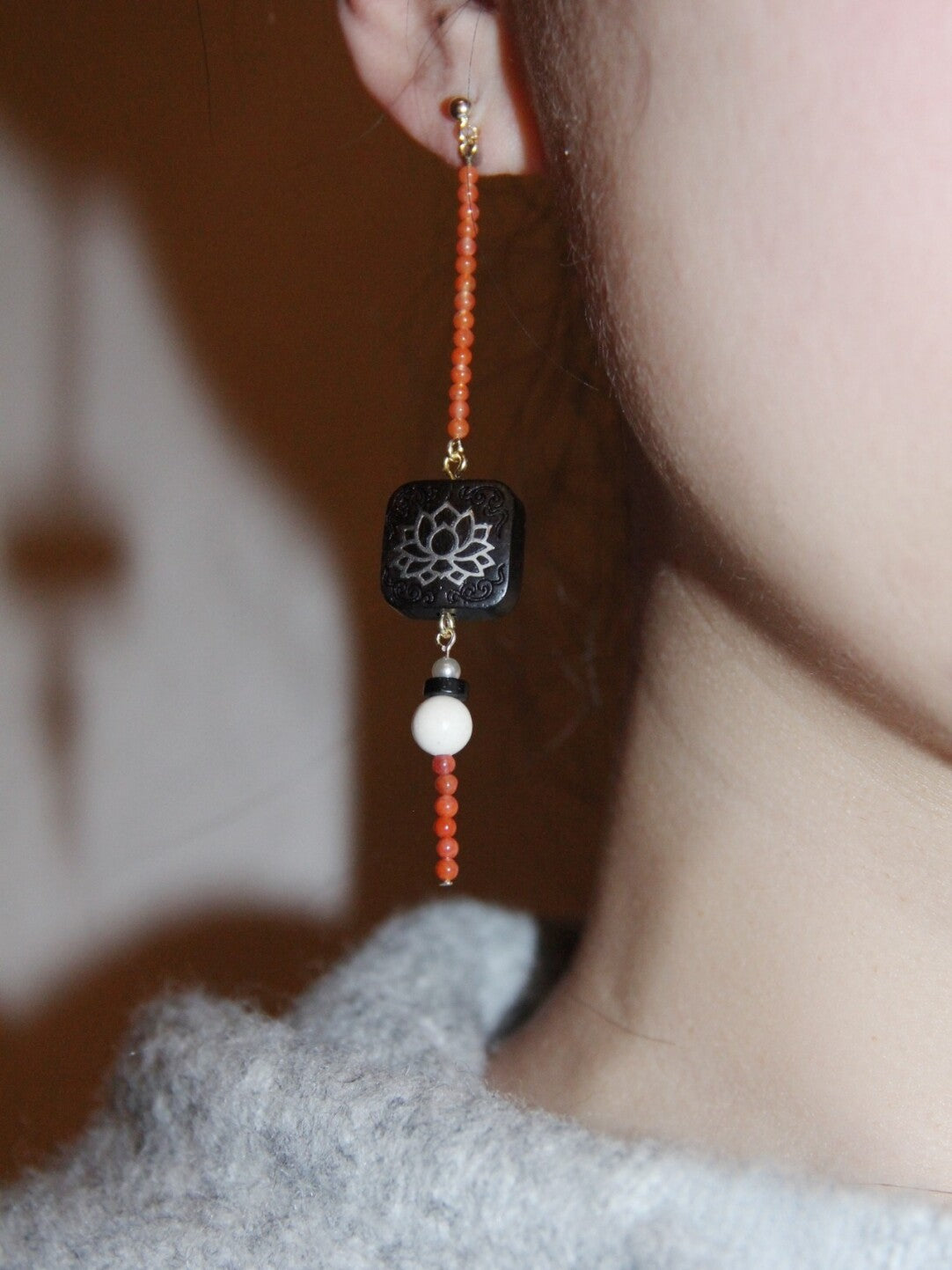「Chinoiserie」Red Black Ebony Lotus Long Earrings