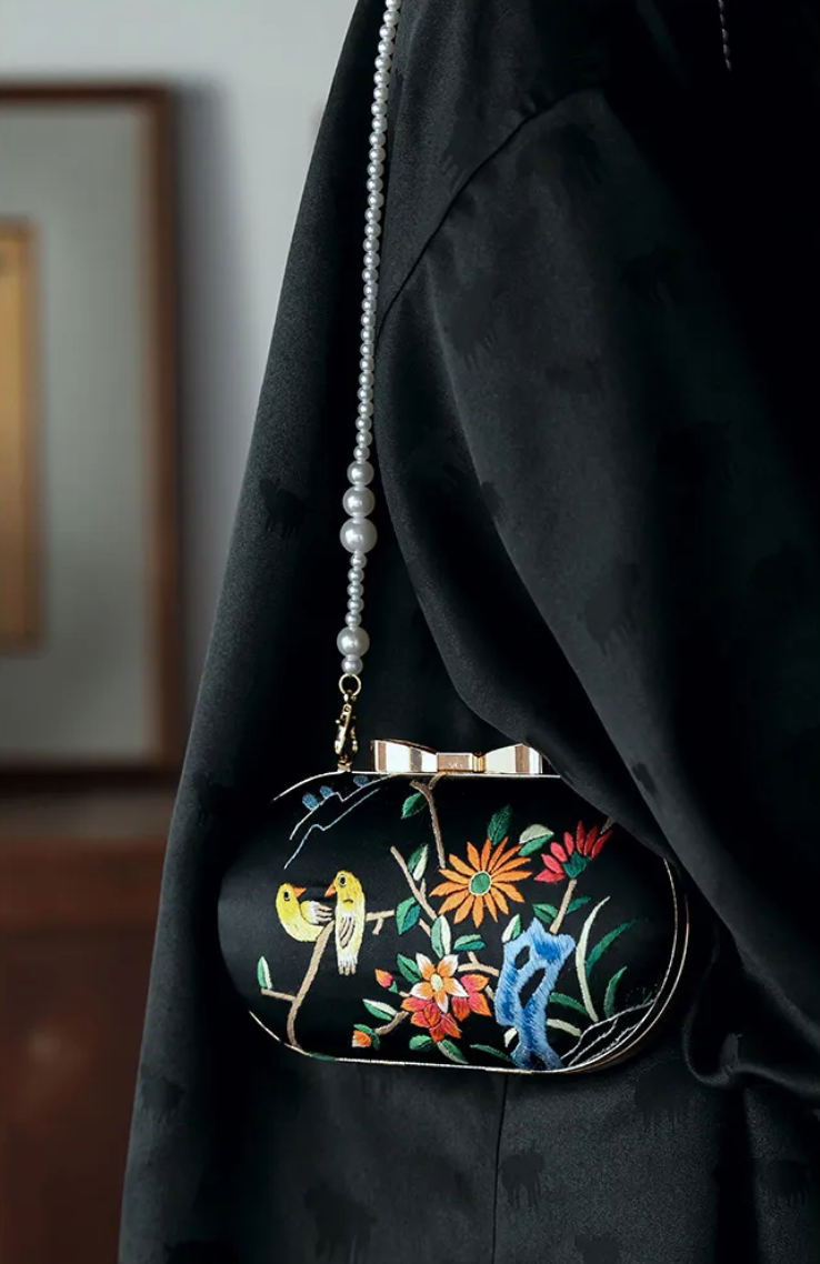 [Chinoiserie] Retro Embroidery Clutch Bag