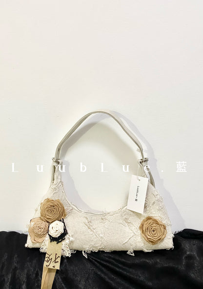 「Chinoiserie」Roses Patch Baguette Bag