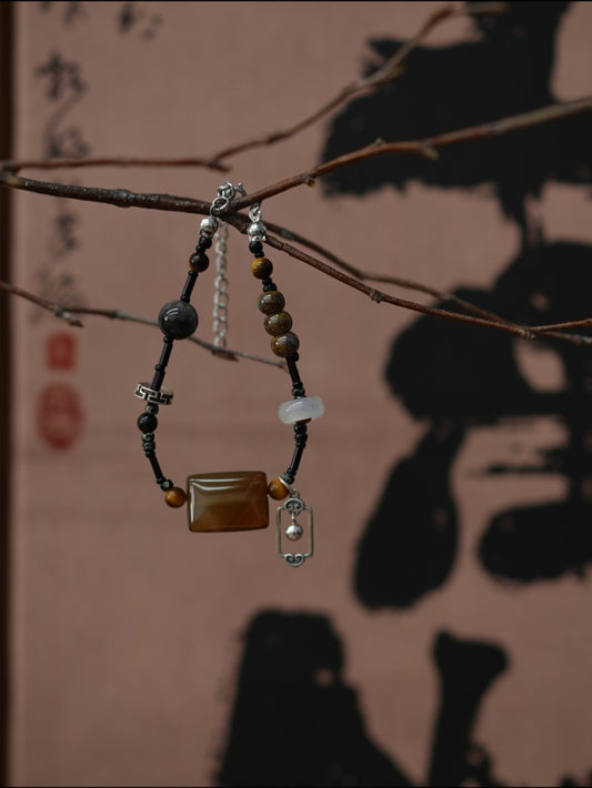 「Chinoiserie」Silver Auspicious Clouds Pendant Beaded Necklace