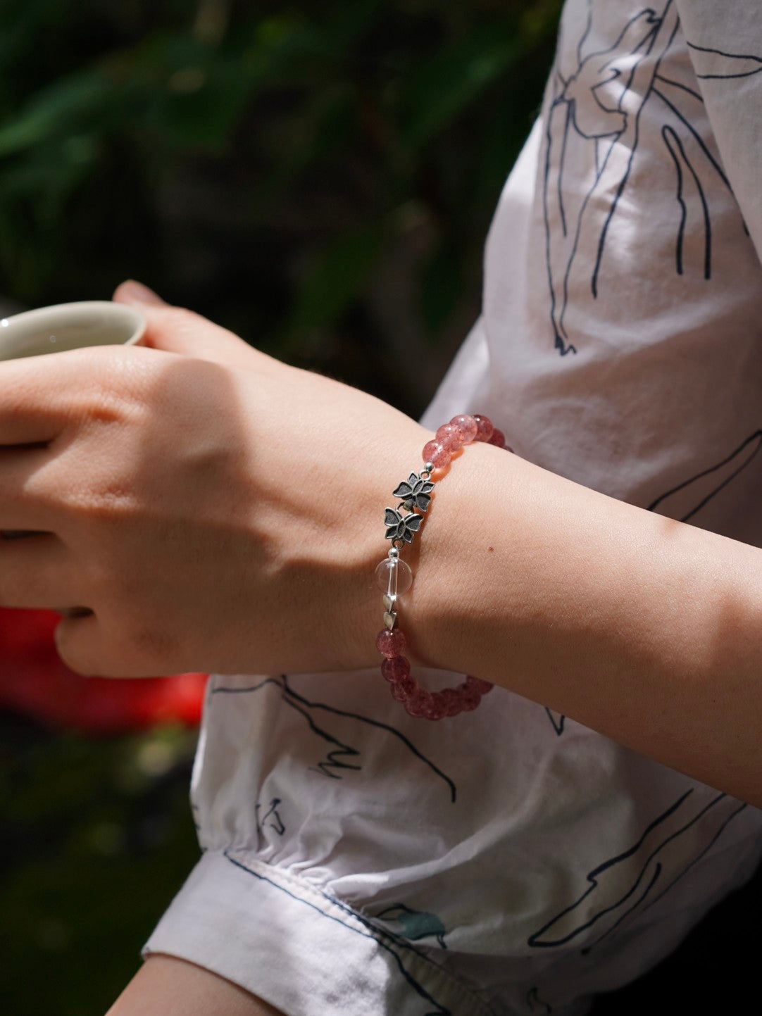 「Chinoiserie」Silver Butterfly Strawberry Crystal Beaded Bracelet