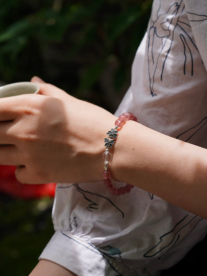「Chinoiserie」Silver Butterfly Strawberry Crystal Beaded Bracelet